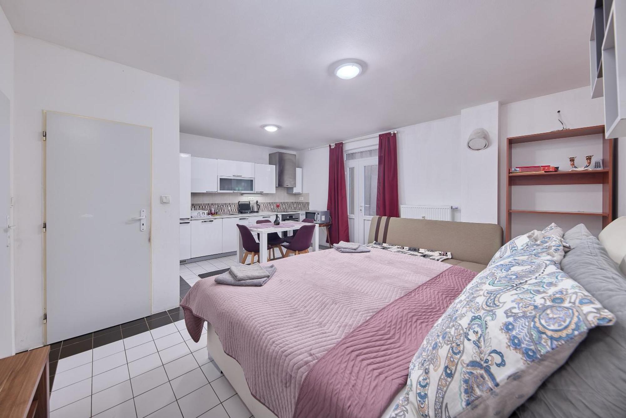 Relax Apartment Bratislava Exterior photo
